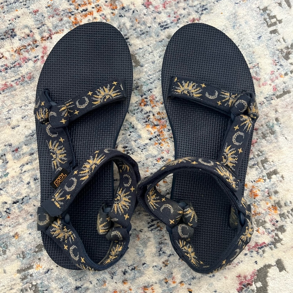 Teva Sandals 🌞
